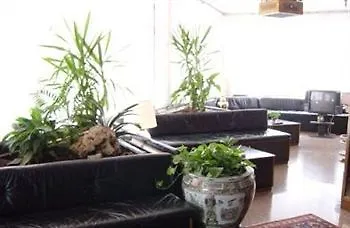 Byron Hotel