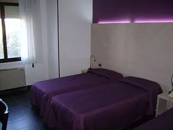 Byron Hotel 3*