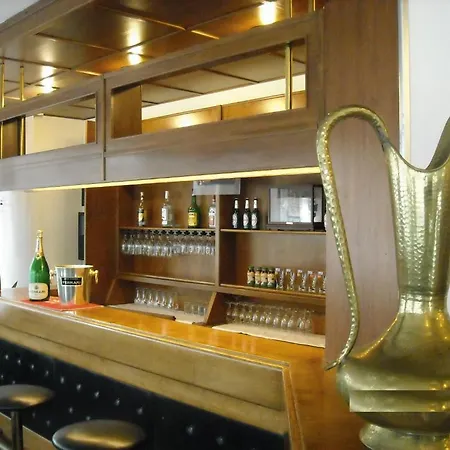 Byron Hotel 3*