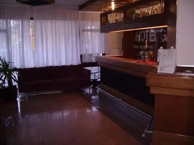 Hotel Byron Mira